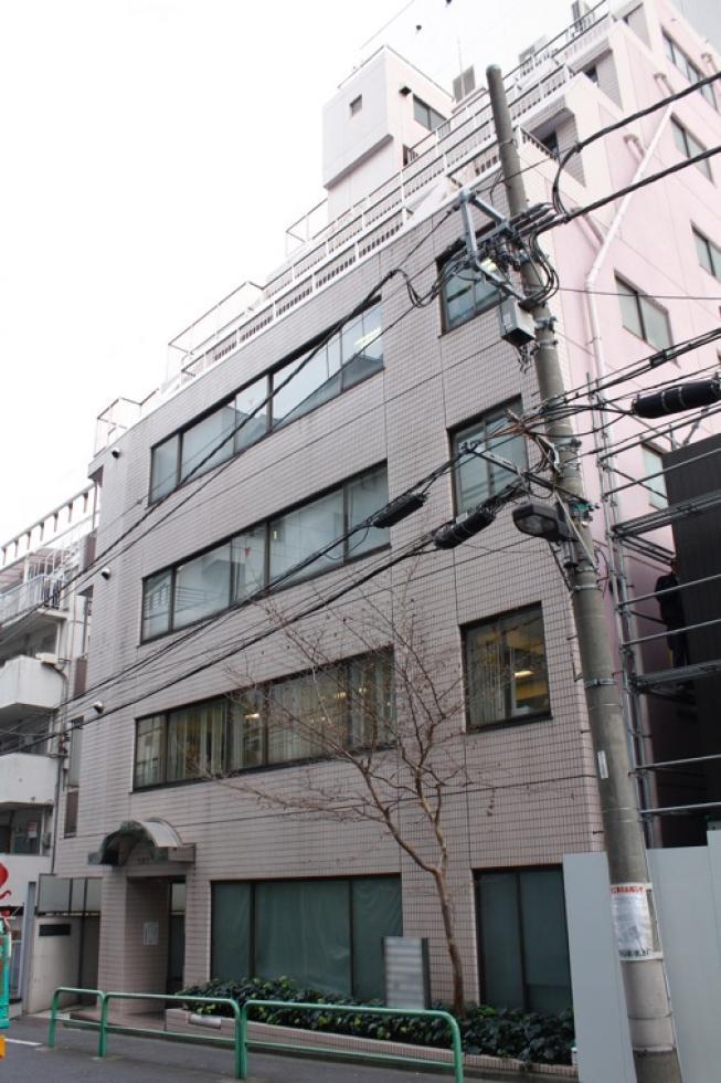 都営新宿線、有楽町線市ヶ谷駅徒歩2分と駅チカです!