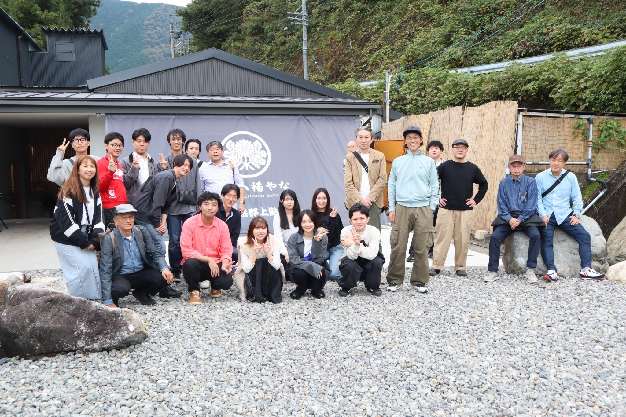 社員旅行　各地の有名建築や美術館などを訪れることが多いです