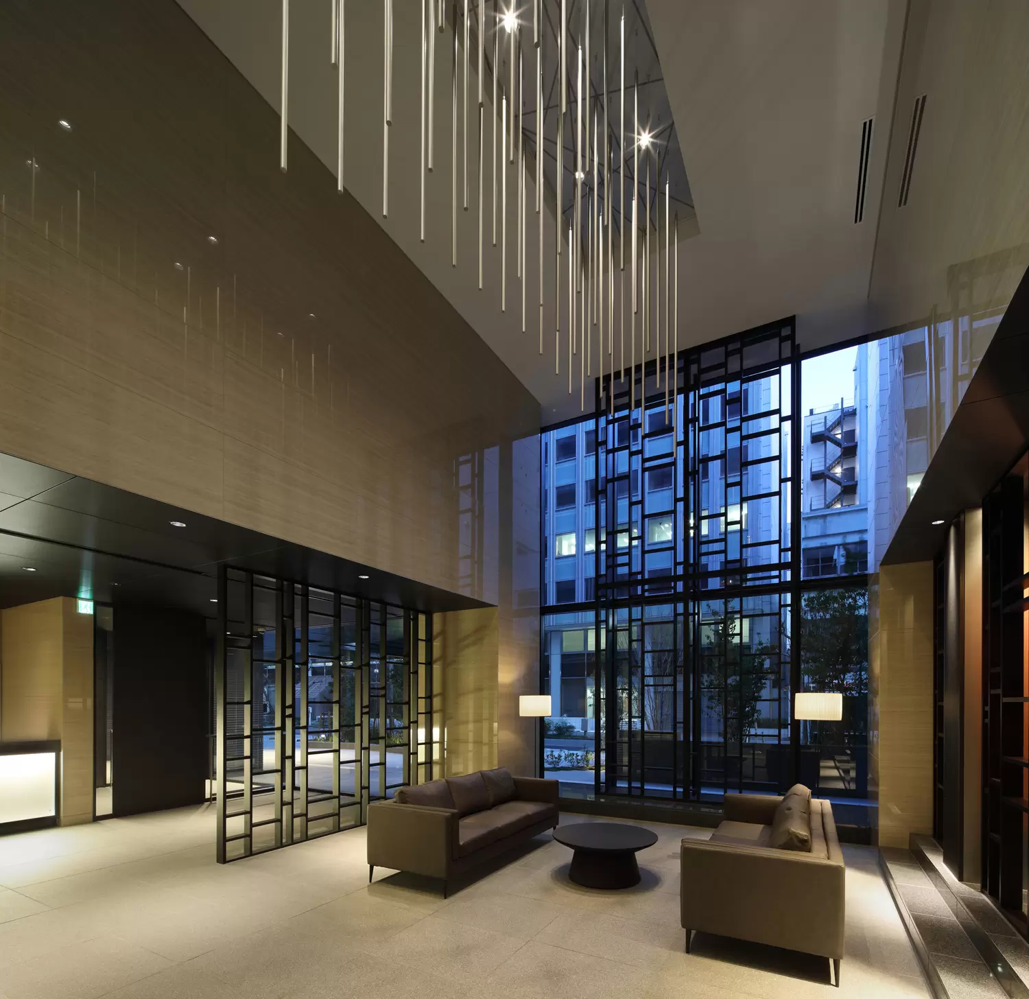 高層免震マンションの内観