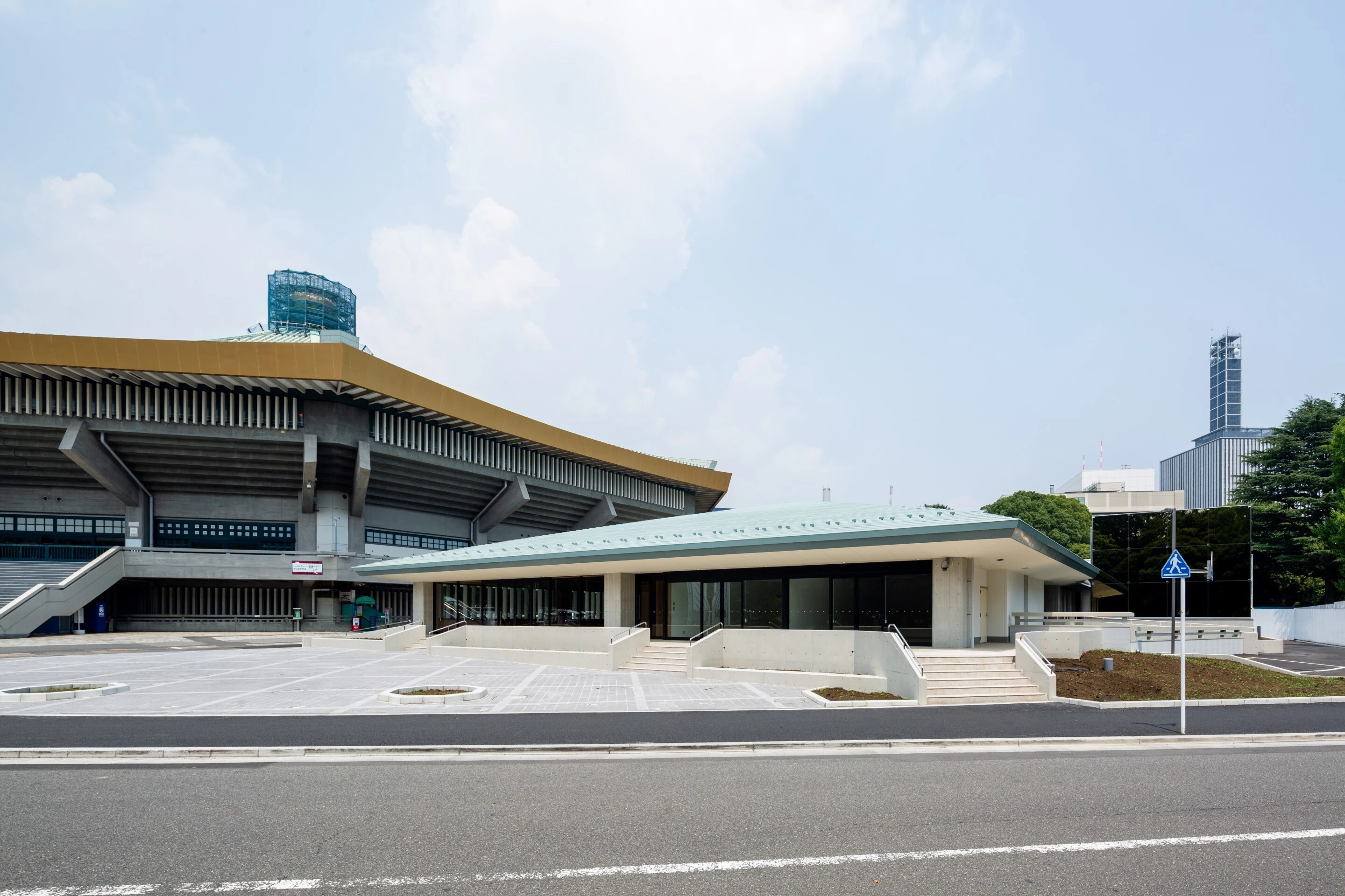 日本武道館横に新築した中道場
