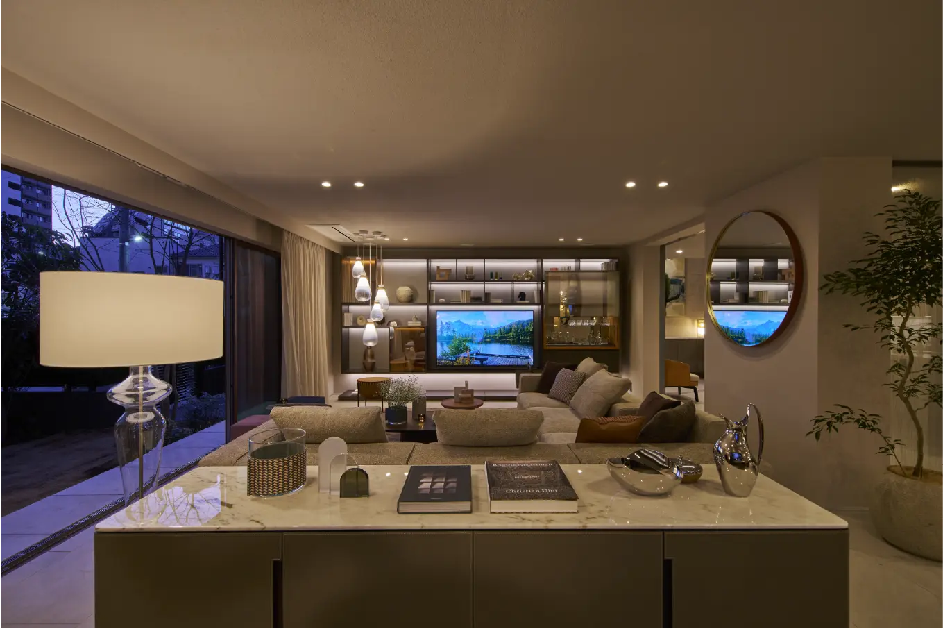 LUXURY URBAN UTOPIA！（リビング２）