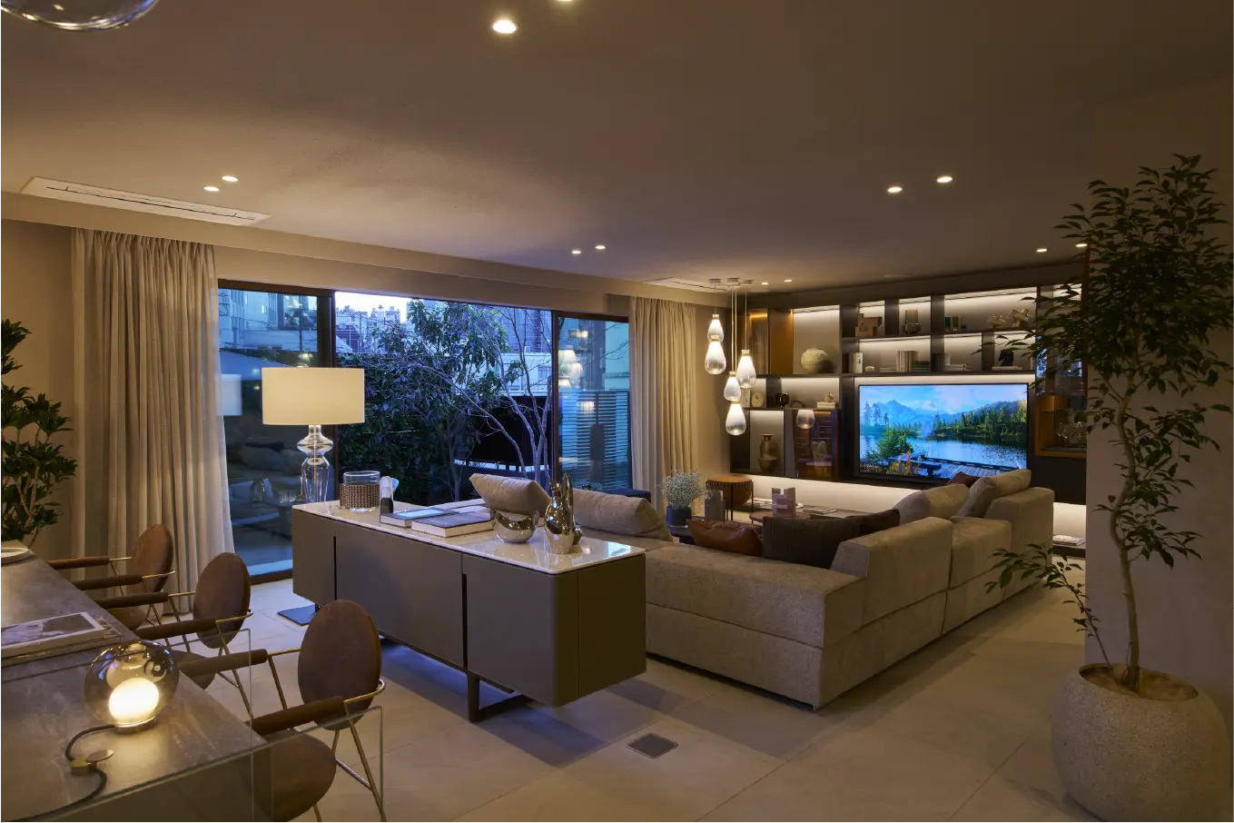 LUXURY URBAN UTOPIA！（リビング３）