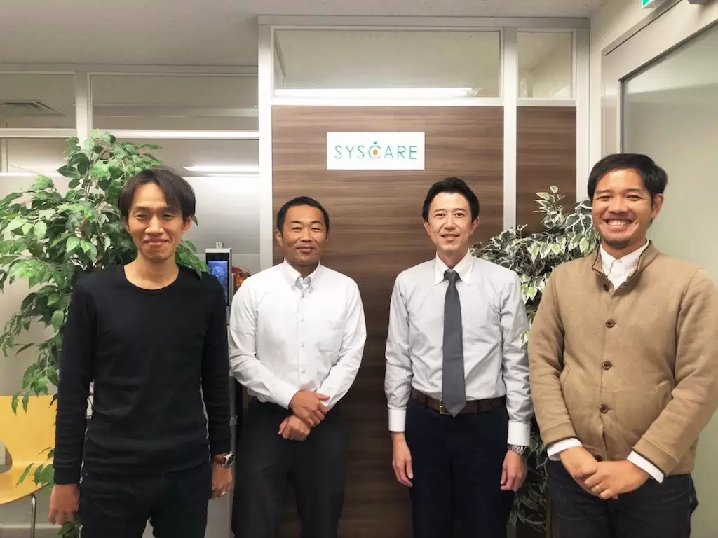 社長と設計部の管理職メンバー