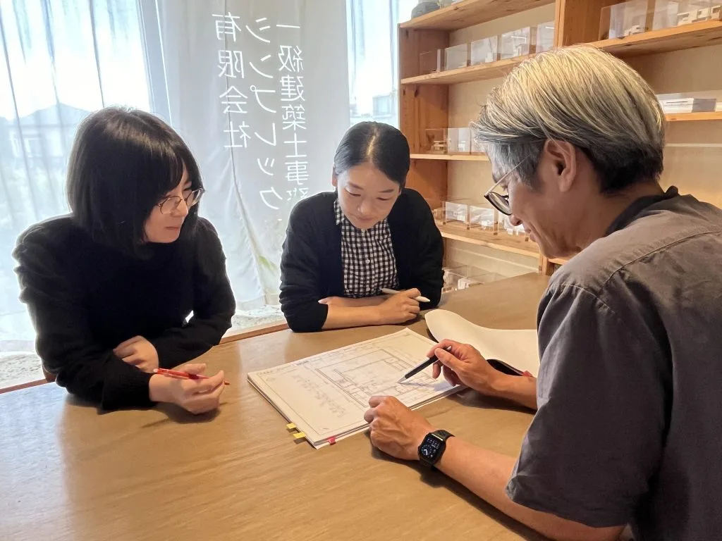 子供のいる女性メンバーも活躍しています。