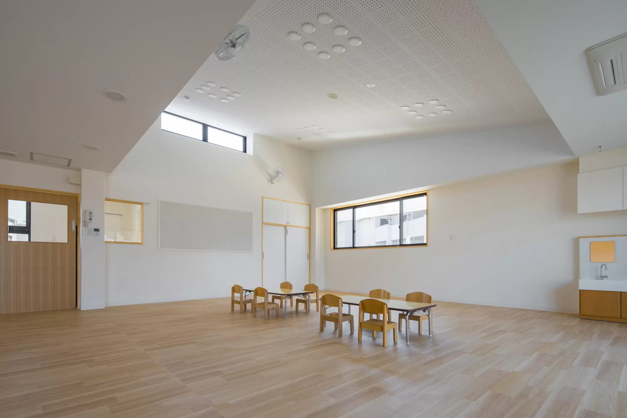 鉄骨造の保育園新築工事の設計事例