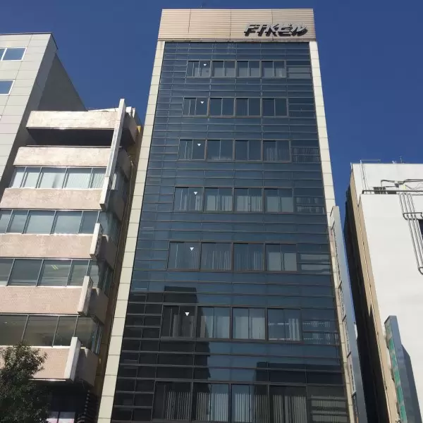 ビル外観です。