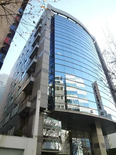 お洒落なビルの一角に事務所を構えております