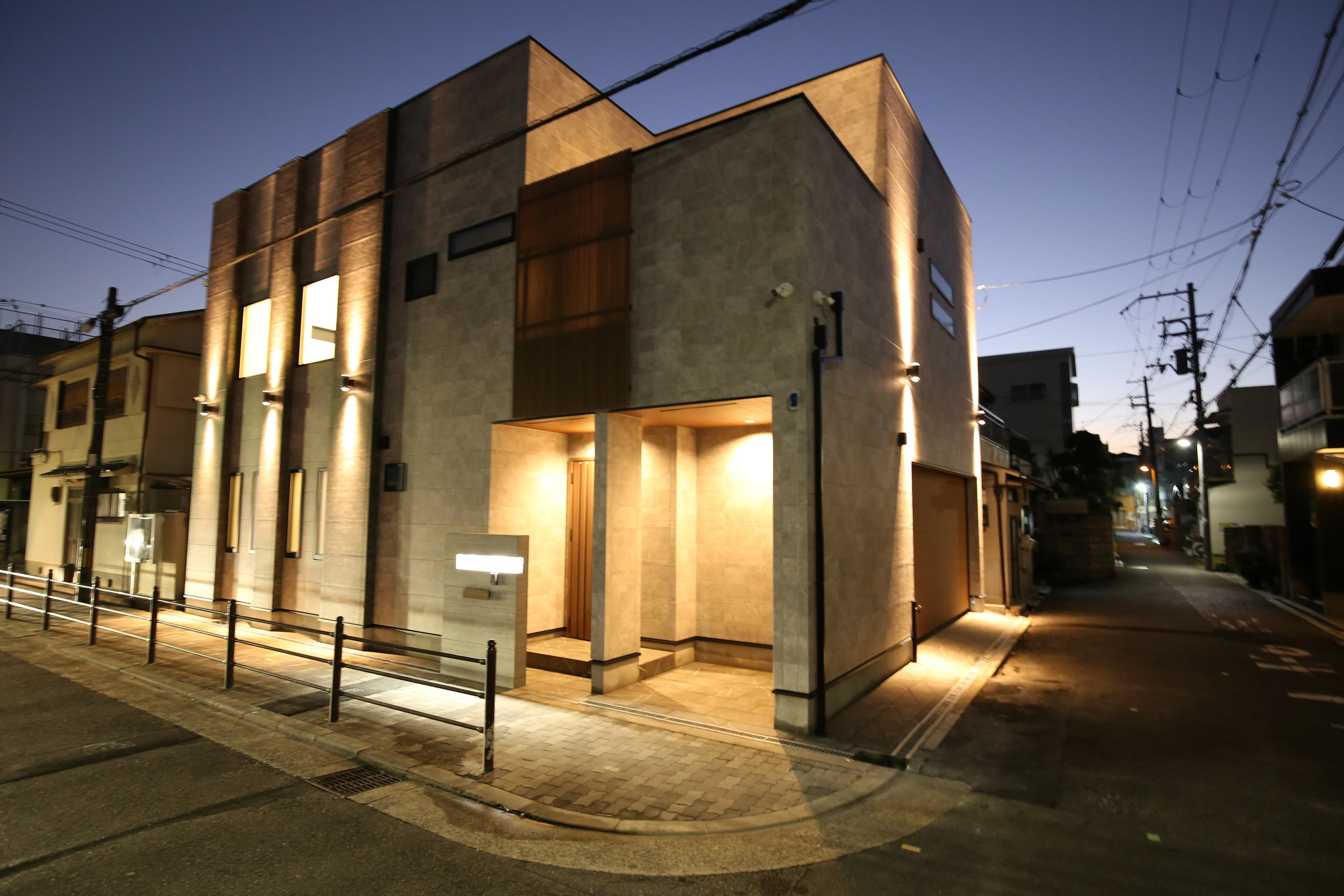 大阪市内でも、このような大きな住宅も建築させていただきました。
