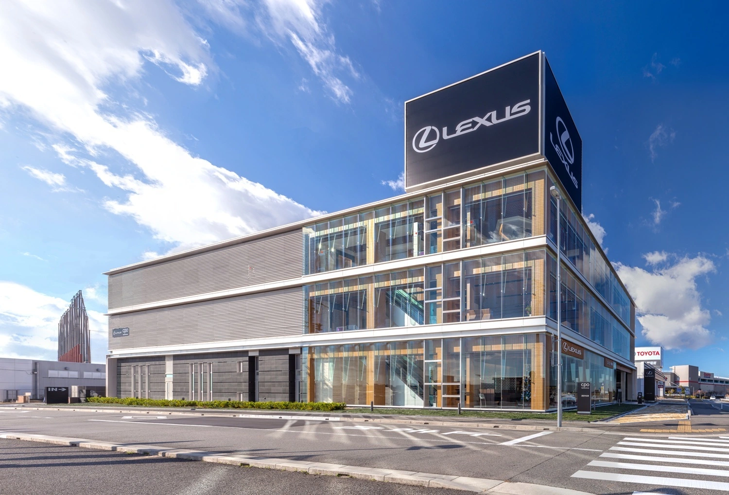 自動車から見た動線配慮や計画を３Dや動画を用いて検証・提案しています。