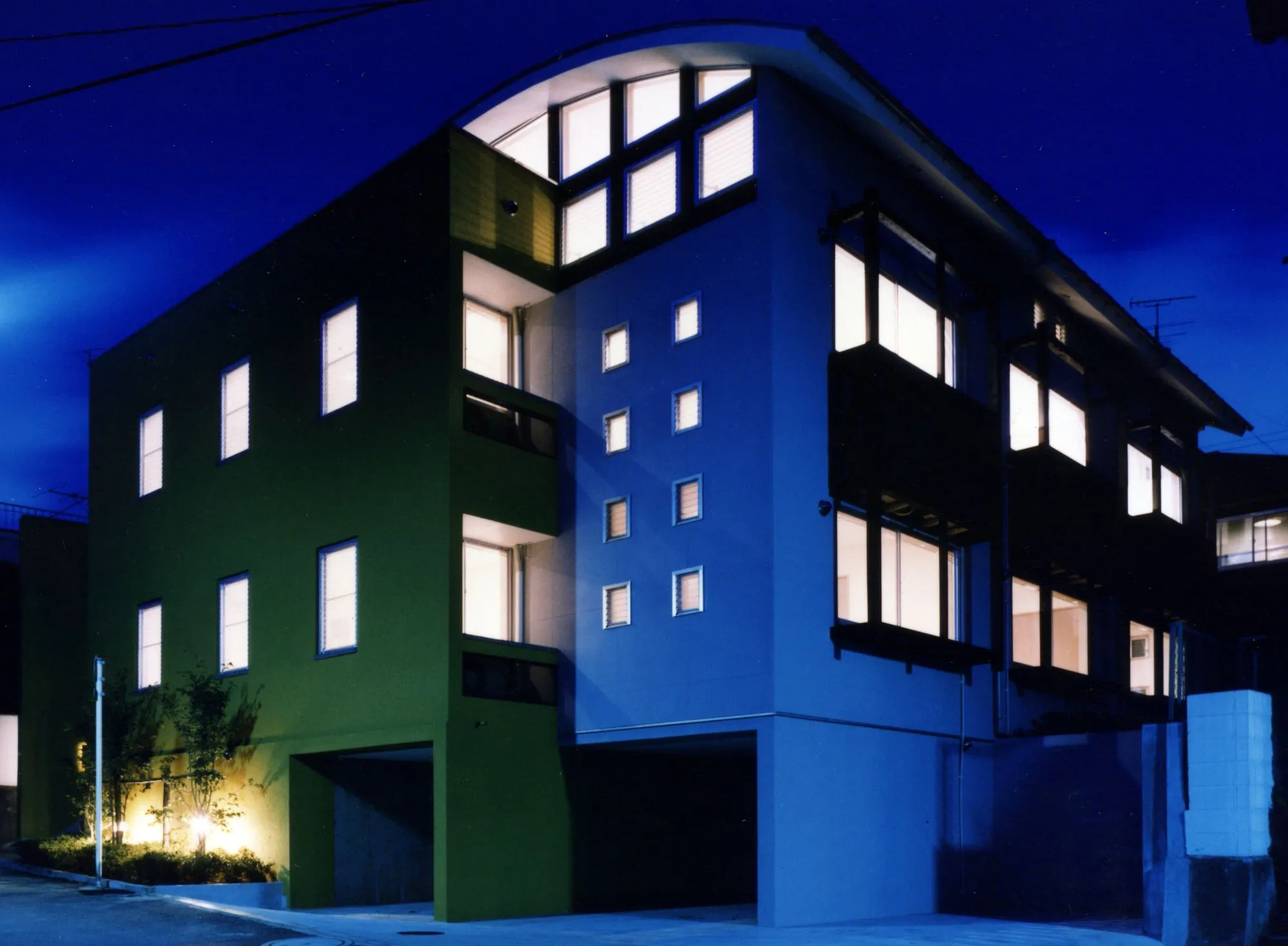 株式会社 エイプ