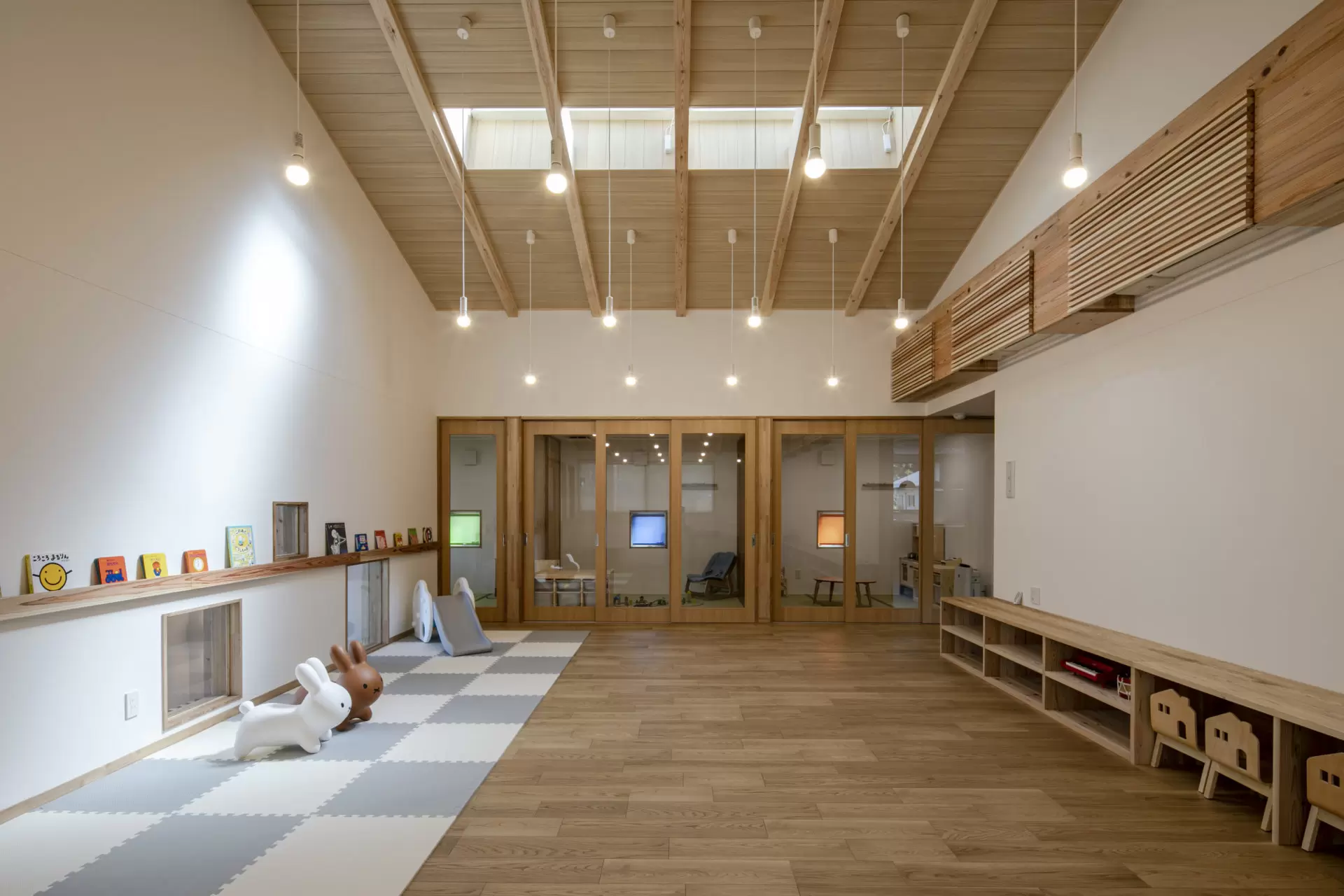 住宅だけでなくクリニックや事務所など非住宅物件も多く、最近は木造の大空間設計の機会もよく頂きます！