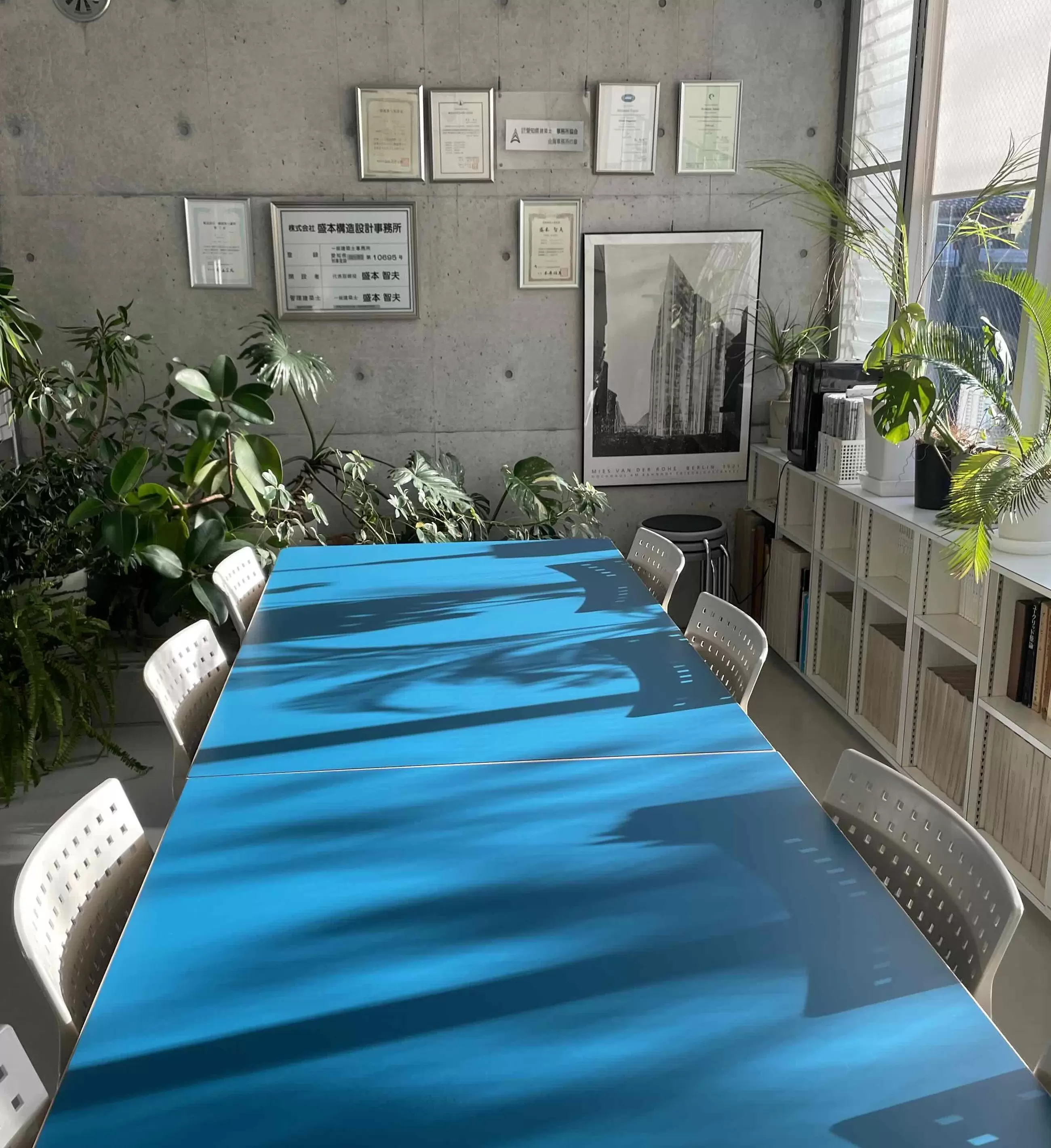 岡崎本社２階打合室