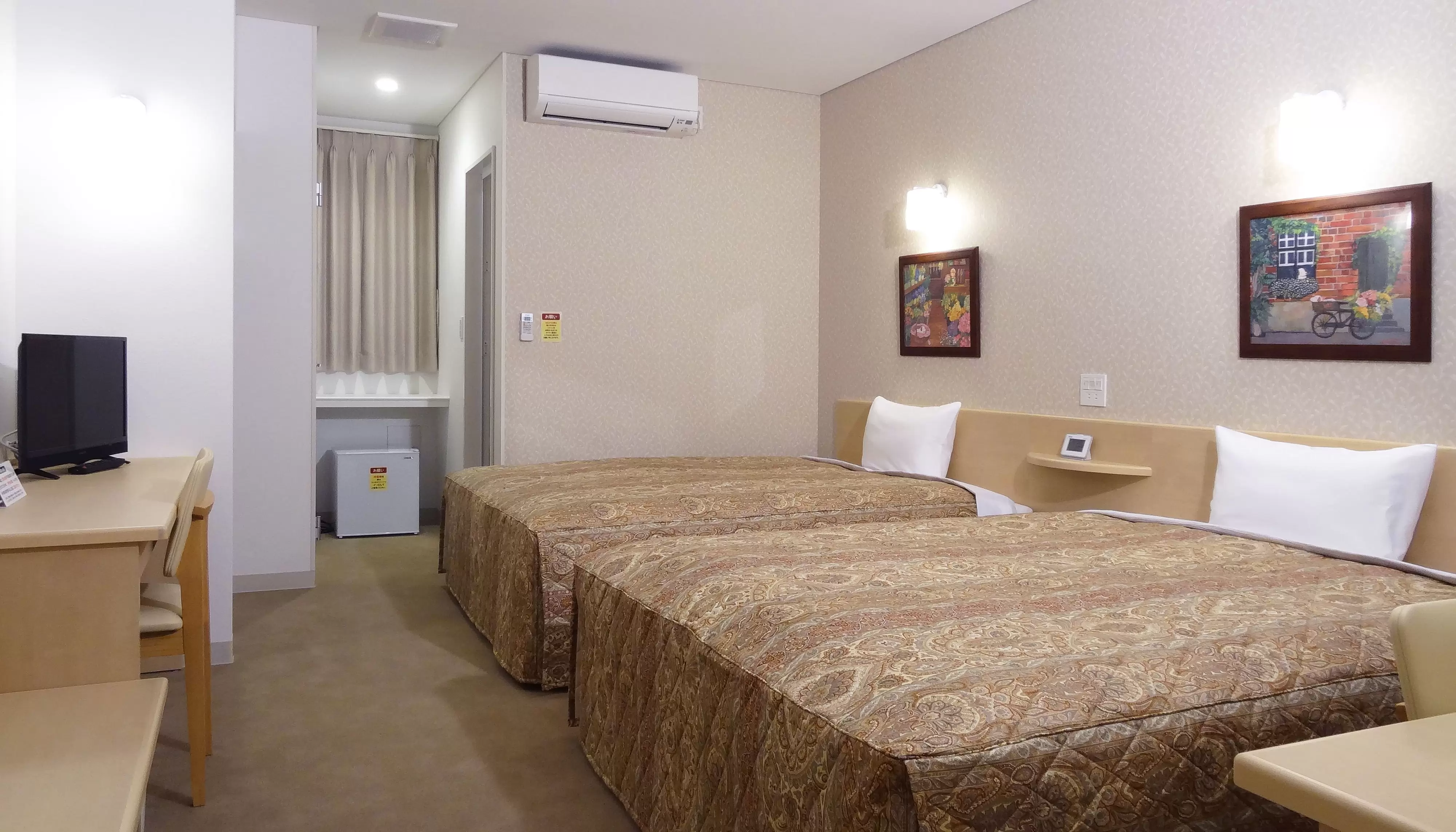 アメリカのモーテルをイメージした客室です