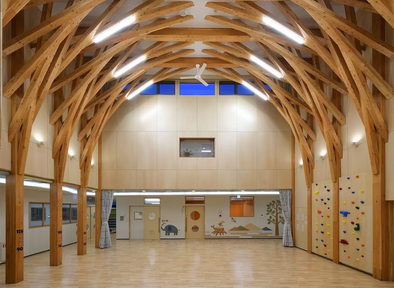 木造設計事例：認定こども園（862㎡）、コンセプトは教育・食育・木育